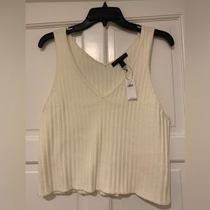 Banana Republic cropped sweater tank in cream. Large, new with tags.